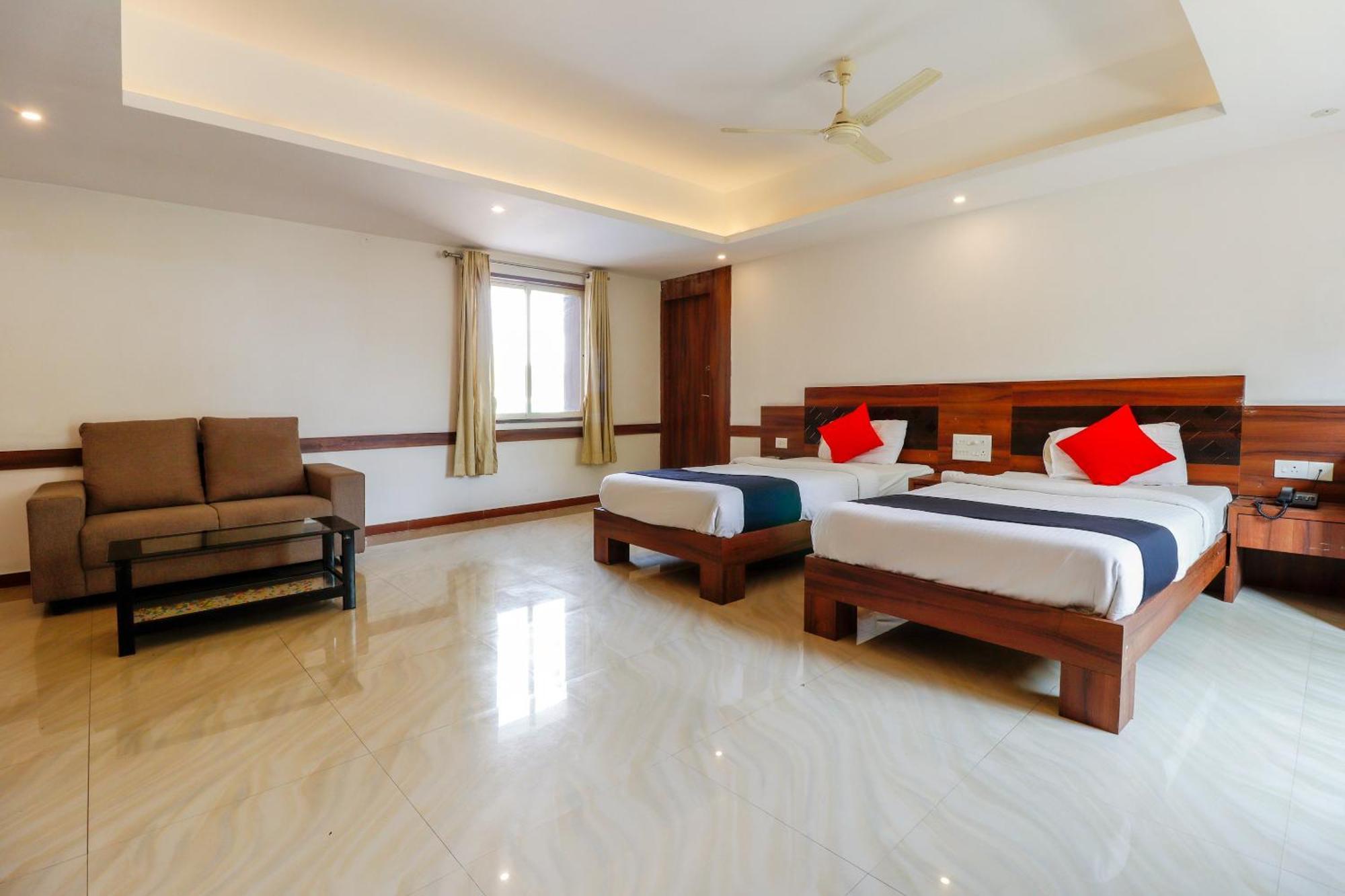 Hotel Capital O 71598 Sai Arya Residency Mangalore Exterior foto
